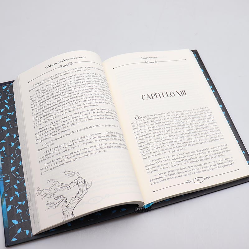 O Morro dos Ventos Uivantes | Capa Dura | Emily Brontë | Azul