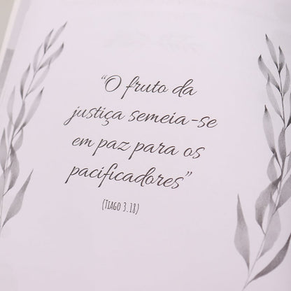 Devocional Minutos de Paz | Rosa e Verde